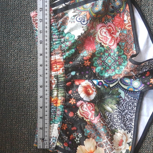 Adidas shorts - Picture 6 of 6